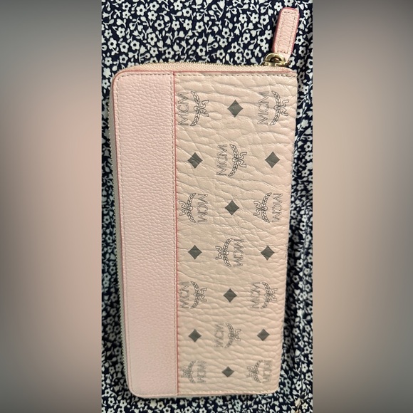 MCM zipper wallet. New condition, never used. Only stored in closet. - Picture 1 of 6